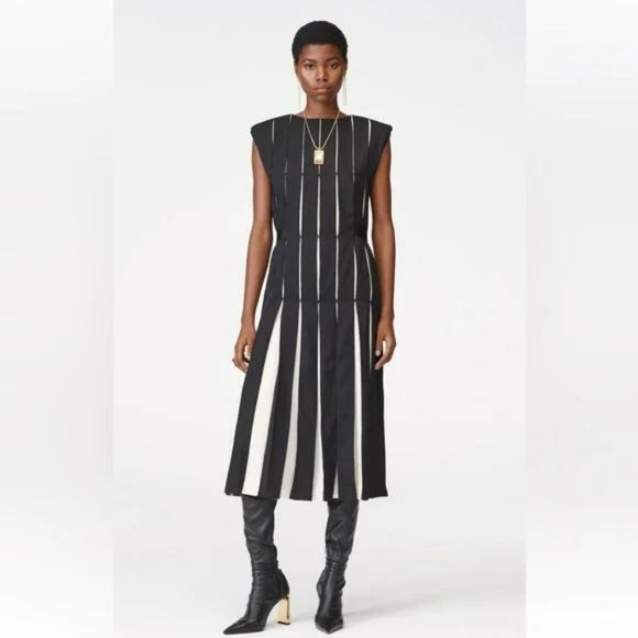 ZARA WOOL BLEND BOX PLEAT DRESS LIMITED EDITION - Picture 2 of 5